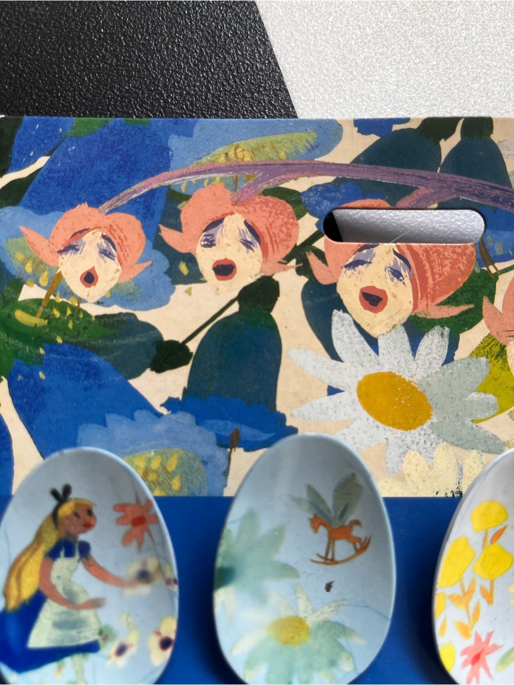 NWT! Disney Parks Alice in Wonderland 70th Anniversary Spoon Set - Picture 6 of 7